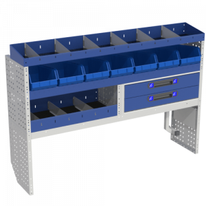 Allestimento interno confort, sinistro per con copri passaruota con antina di chiusura, copri passaruota con kit ferma valigia, con scaffalatura con cassetti colore blu, scaffalature con contenitori asportabili di colore giallo e blu, con scaffalatura con divisori e scaffalatura terminale per furgoni OPEL COMBO CARGO XL.